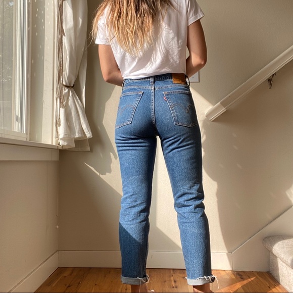 Levi’s Wedgie Straight Jeans - Picture 5 of 7